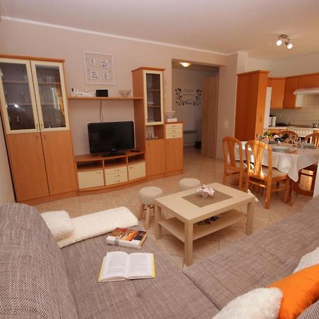 Apartment Ely Рабац Экстерьер фото