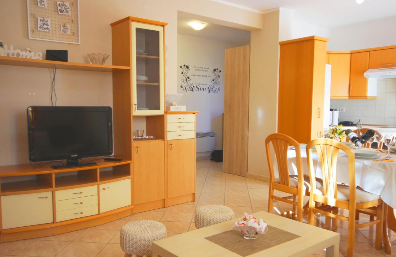 Apartment Ely Рабац Экстерьер фото
